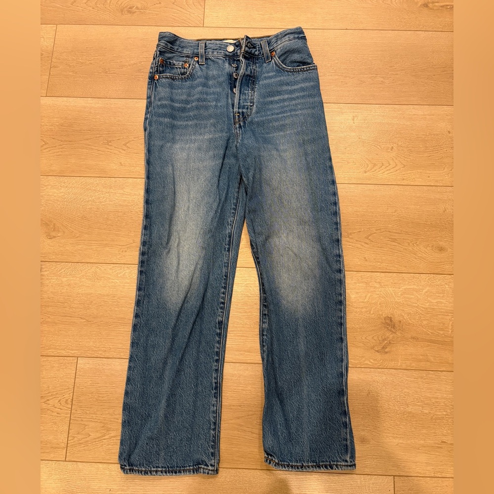 Levi’s Ribcage Straight Ankle Classic Blue Denim Jeans